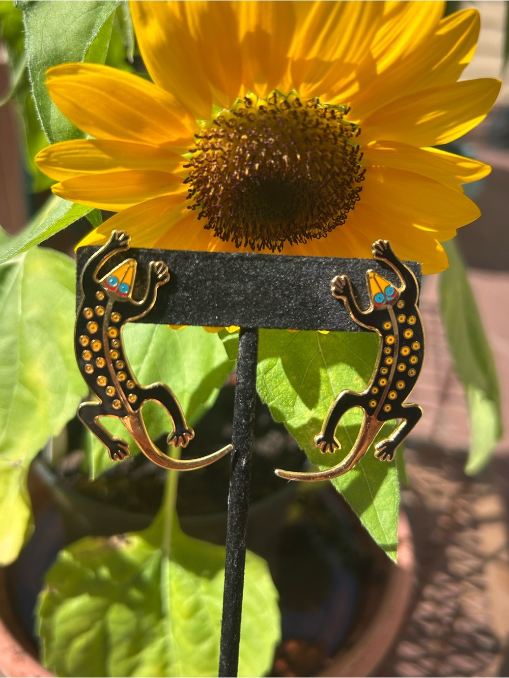 LAUREL BURCH “Lizard” Black Enamel Cloisonné Gold EARRINGS